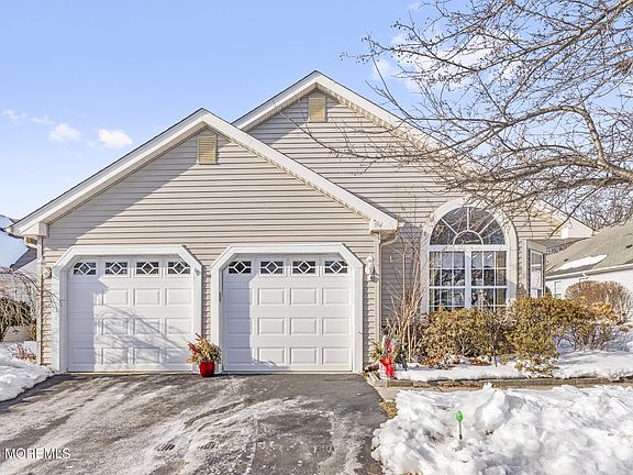 4th image of 9 Pine Valley Road