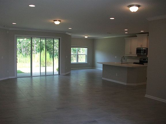 5th image of 241 Deerfield Meadows Circle