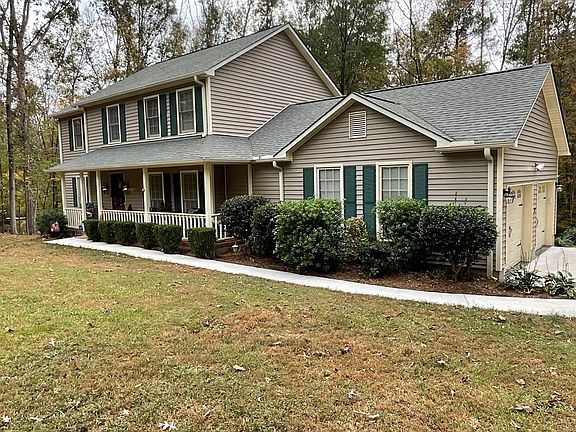 2nd image of 101 Fawn Ln