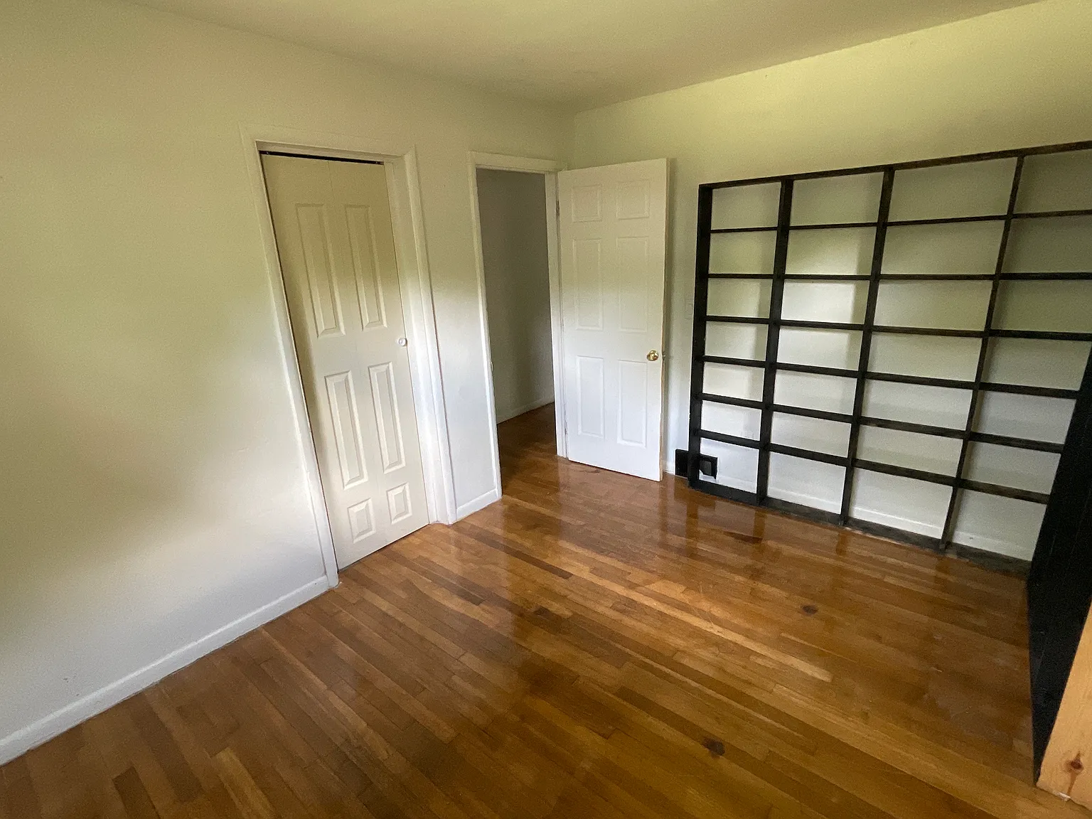 3 bed, 1392 sqft, $1,500 — Photo 4