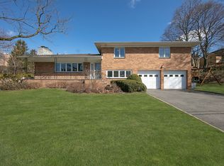 1 Goodwin St, Hastings On Hudson, NY 10706