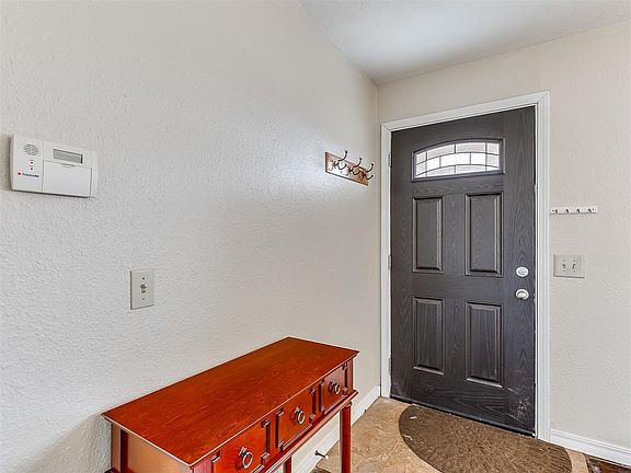 2nd image of 1303 Oxford Way