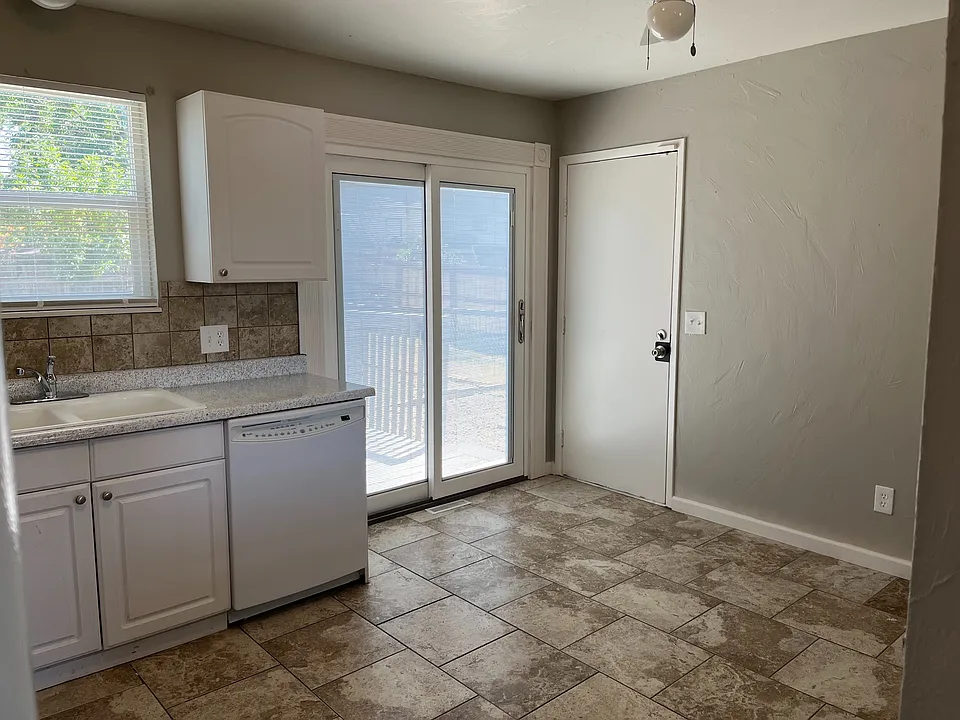 Breakfast Nook Area