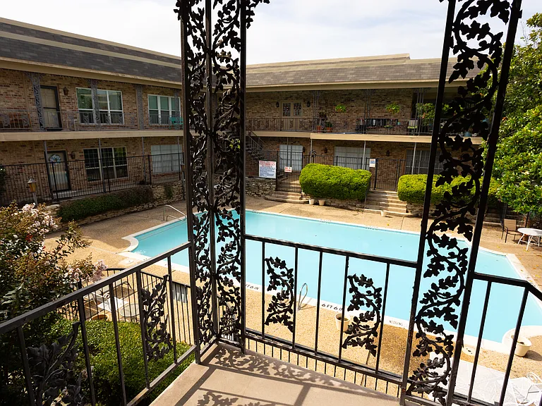 4403 Bellaire Dr S #222 — Photo 32
