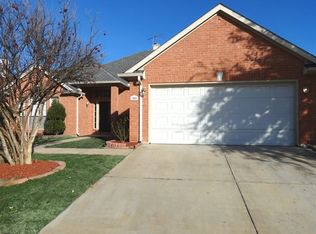 5009 Blanco Dr, Haltom City, TX 76137