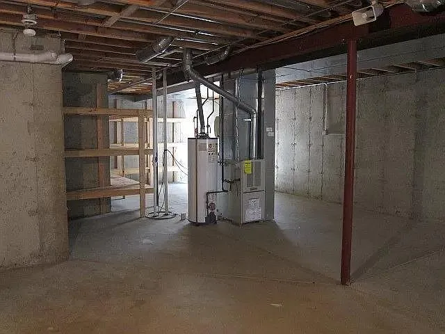 315 N Crooked Lake Ln — Photo 20