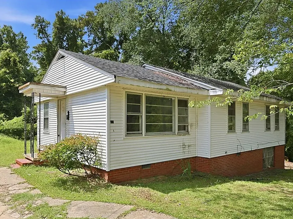 319 Stuart Ave