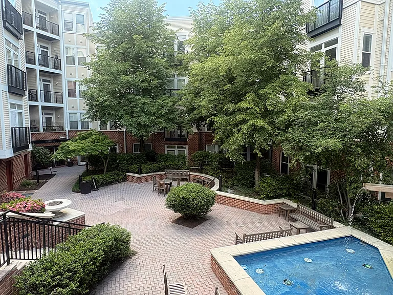 1391 Pennsylvania Ave SE #435 — Photo 7