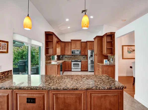 200 NW 121st Terrace, Coral Springs, FL 33071