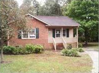 739 Huntington Ct, Burlington, NC 27215