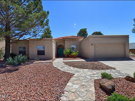 2nd image of 825 Gondola Ln
