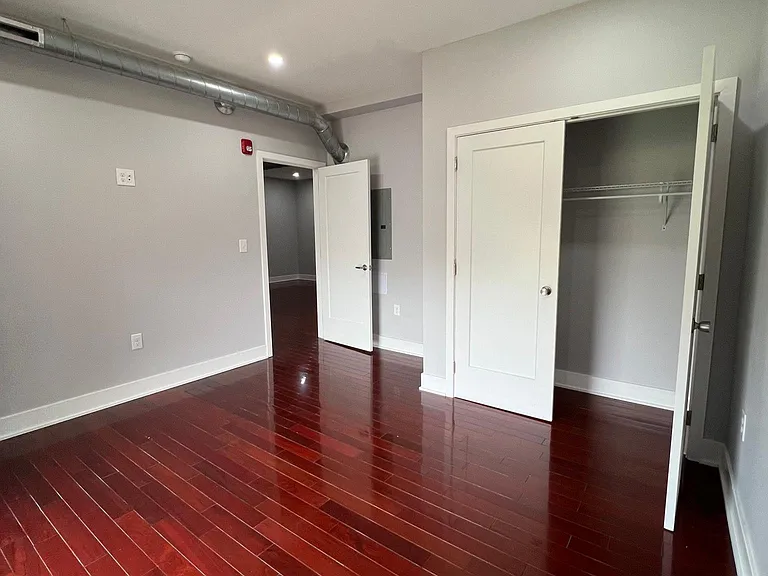 304 Richmond St #5 — Photo 7