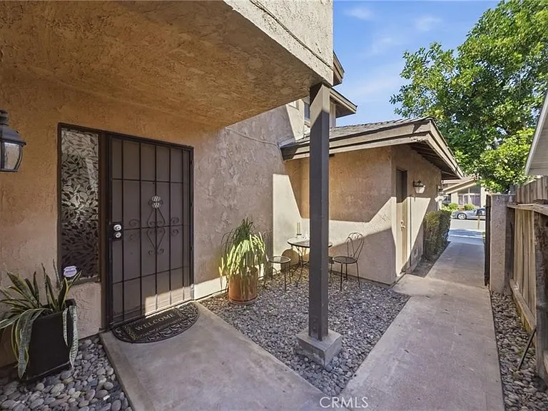 3702 W Park Central Ave — Photo 2