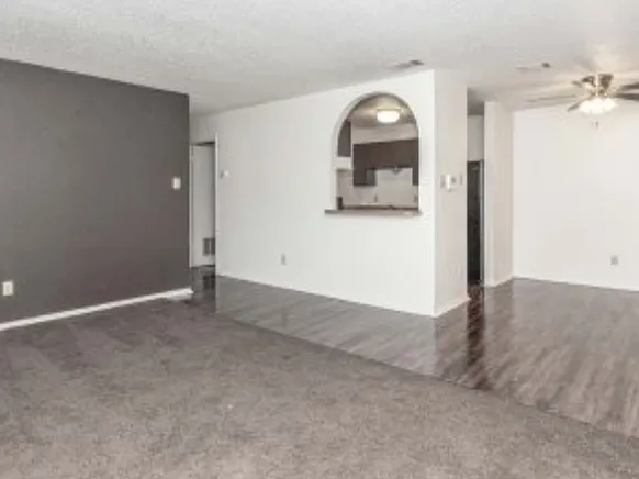 Arrington Apartments — Photo 2