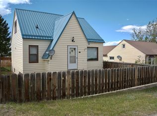 126 9th Ave SE, Cut Bank, MT 59427