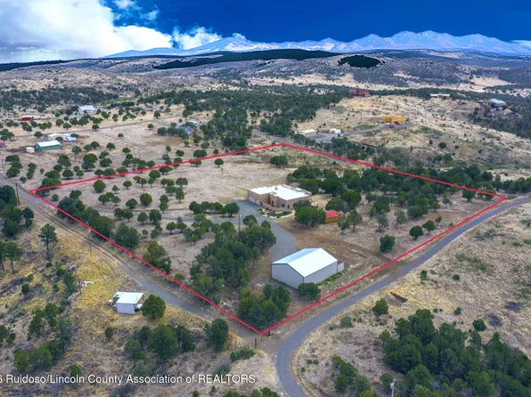 111 Yocom Rd, Capitan, NM 88316