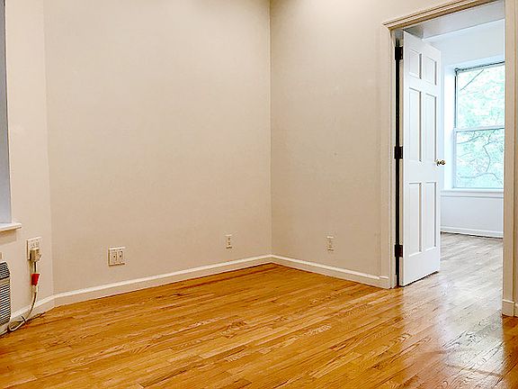 2nd image of 320 E 81st St APT 5