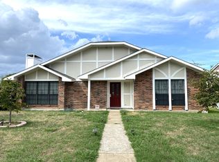 2321 Angel Fire Dr, Garland, TX 75044