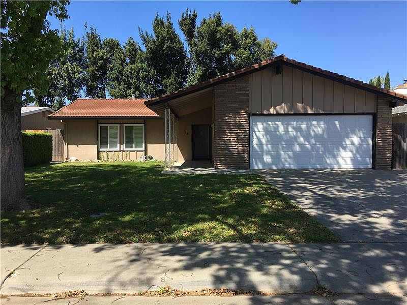 1st image of 18 W Hacienda Ln