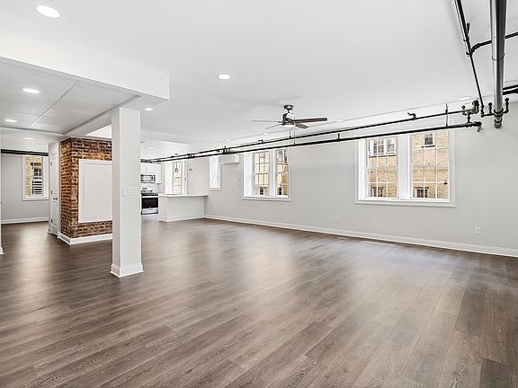 5th image of 160 Summit Ave #174-002B