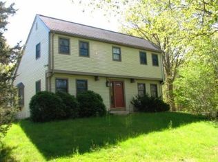9 Woodbury Ln, Rockport, MA 01966