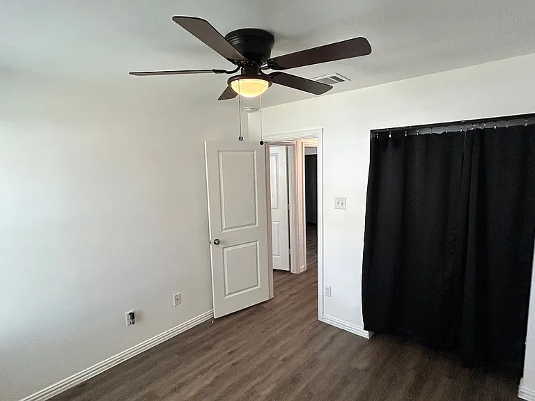 1103 Attas Ave #B — Photo 6