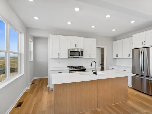 15512 Goodview Ave N, Hugo, MN 55038