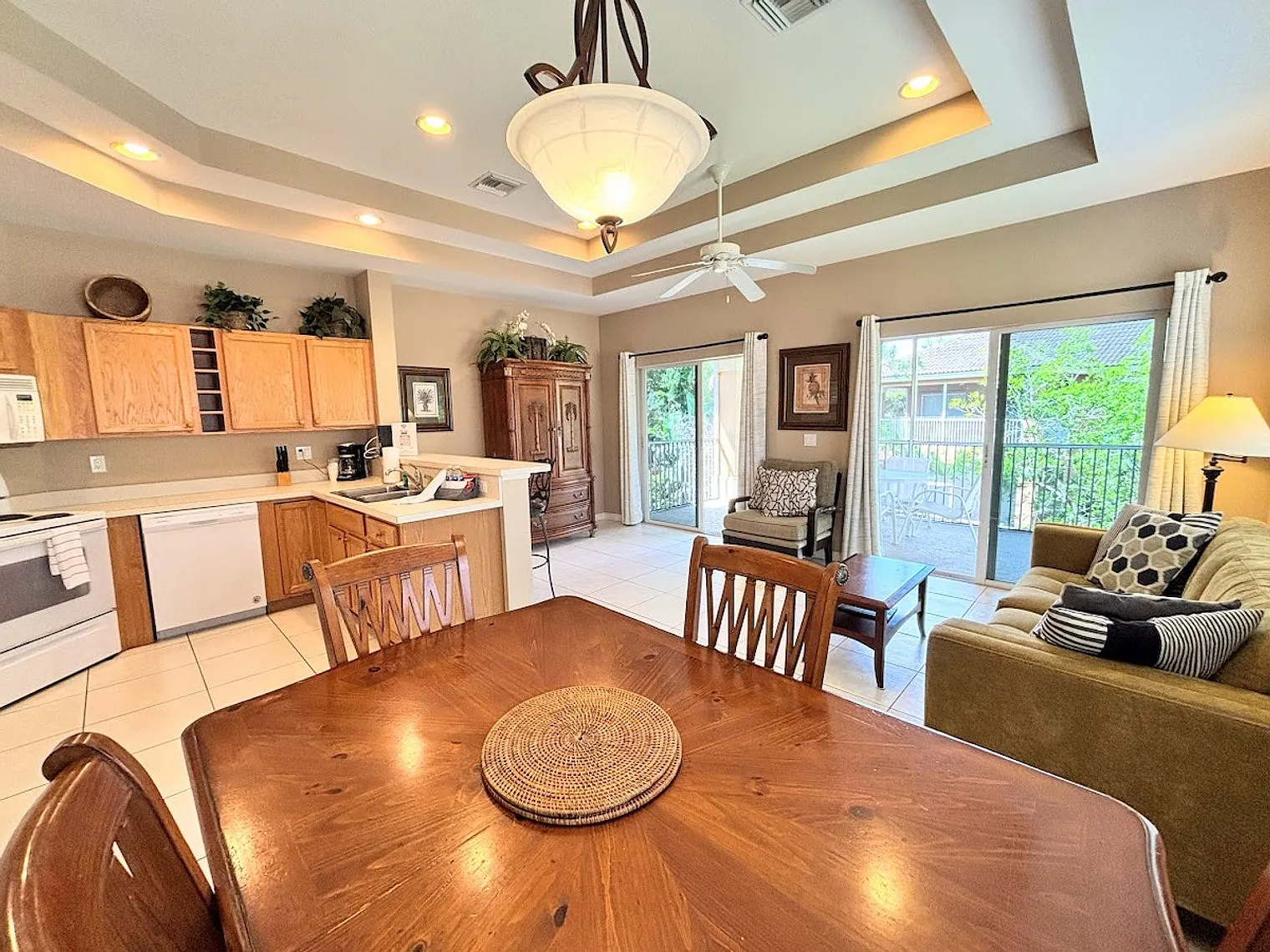 1 bed, 1.5 bath, $2,668 — Photo 4