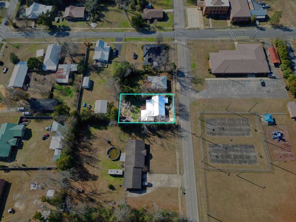 20715 SE Elmore Ave, Blountstown, FL 32424