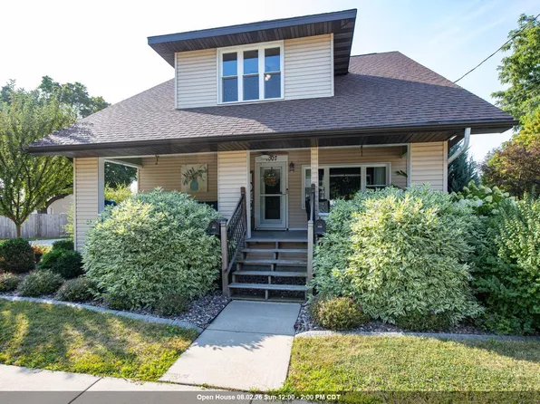 1007 E Main St, Little Chute, WI 54140