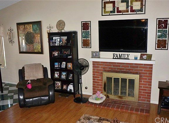3rd image of 7365 Ferndale Ave