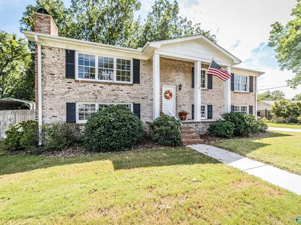 7809 Lent Dr SW, Huntsville, AL 35802