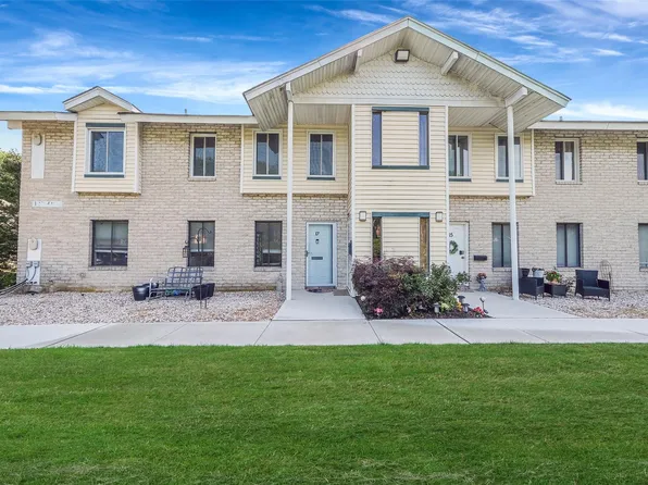 17 Pueblo Court #17, Coram, NY 11727