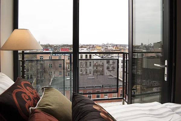 Rented by EXR | media 2