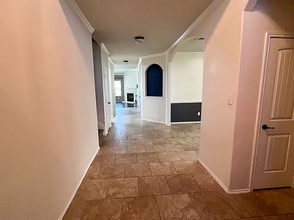 2nd image of 326 Briar Park Dr