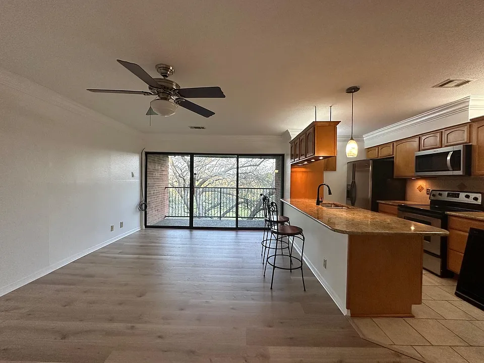 510 E Avenue J #C