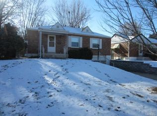 3634 Park Lawn Dr, Saint Louis, MO 63125