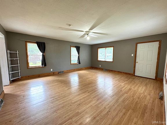 2nd image of 52 Midway Dr
