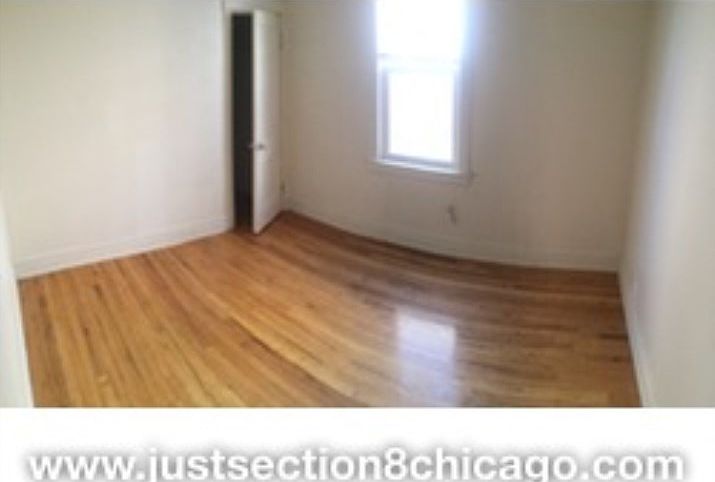 2nd image of 2042 Darrow Ave