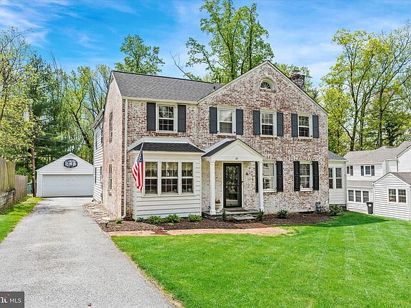 2nd image of 24 Vining Ln