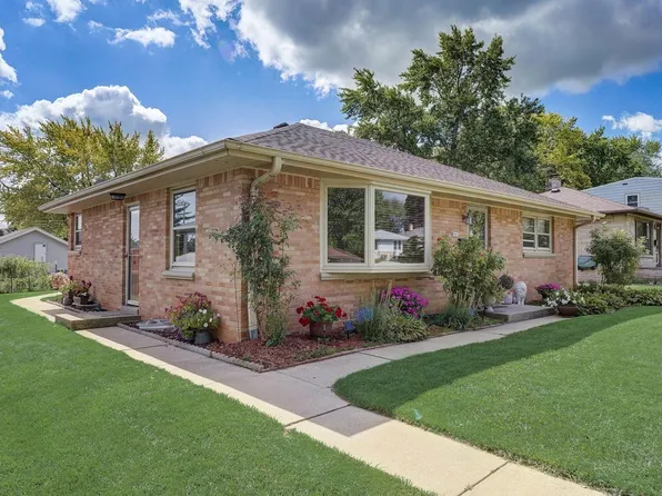 8901 West Stuth AVENUE, West Allis, WI 53227