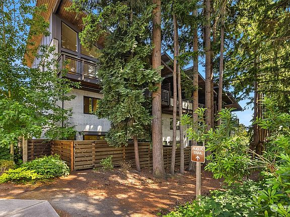 5th image of 203 Madrona Way NE #1F