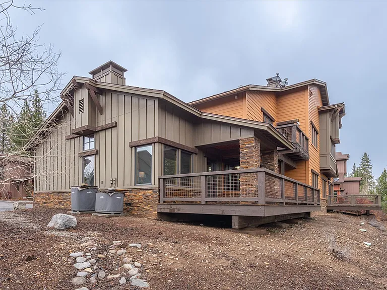 11731 Hope Ct — Photo 38