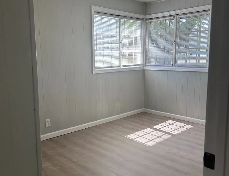 1517 Highpoint Ave — Photo 6