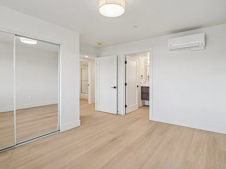 40rty on Colony — Photo 58
