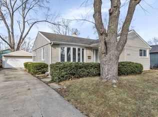 2502 Grouse Ln, Rolling Meadows, IL 60008