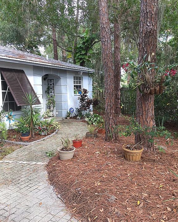 1st image of 668 N Jefferson Ave