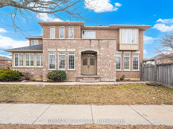 3rd image of 2 Sequoia Rd