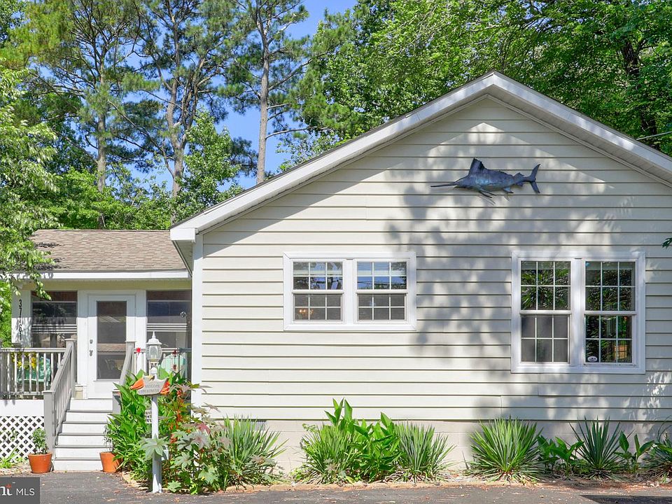 1st image of 37161 Mississippi Dr
