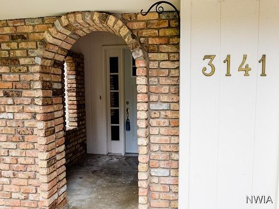 3rd image of 3141 Norman Dr